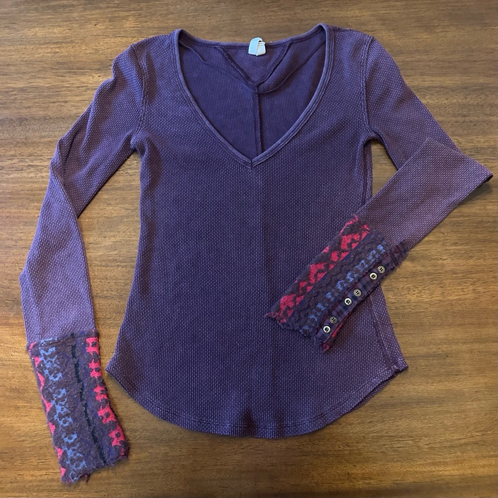 Free People Art School Button Cuff Thermal Purple Long Sleeve V-Neck Size Small